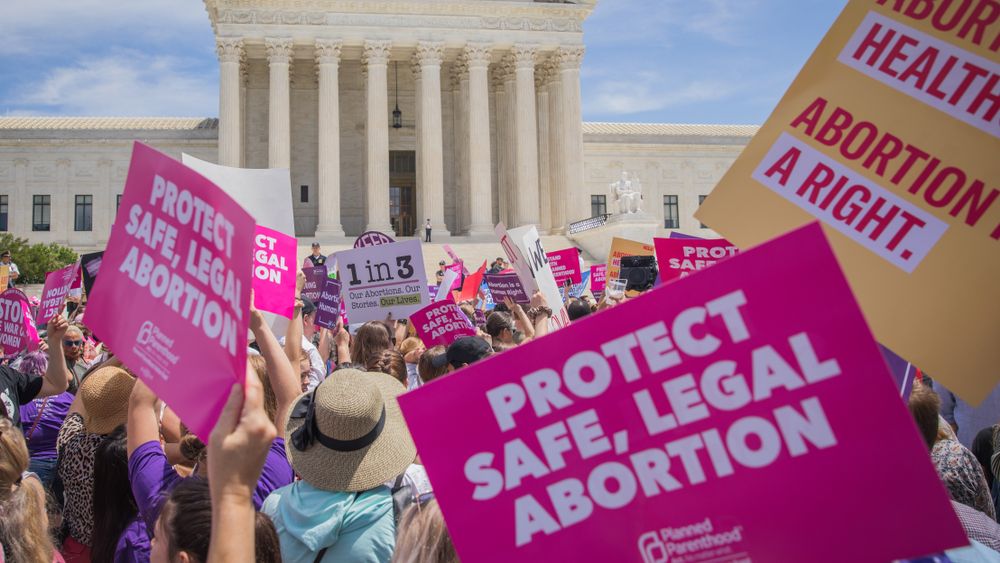 Přelomový verdikt. Texaská soudkyně povolila potrat navzdory zákazům
